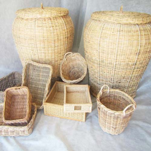 Cribs & Baskets